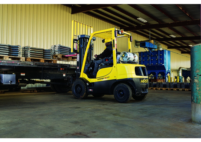 Empilhadeira Hyster 3 toneladas H60XT Nova Diesel Agrofy