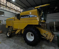 Colheitadeira New Holland Tc 57 - Ano 2005