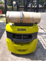 Empilhadeira Clark S25 2022 - Serie 0933