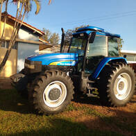 New Holland Tm140