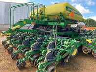 Plantadeira John Deere Db - Ano 2014