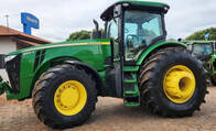 Trator John Deere 8320 R - Ano 2017