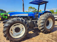 Trator New Holland 7630 - Ano 2012