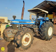 Trator New Holland 7630 Ano 2001.
