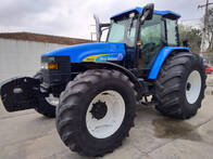 Trator New Holland, Tm 135. Fabricação 2002. 14000Horas