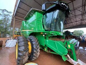 Colheitadeira Jd S680 Ano 2015