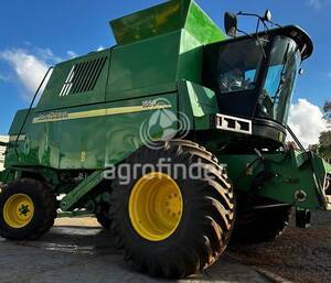 Colheitadeira de grão John Deere 1550 - 15276