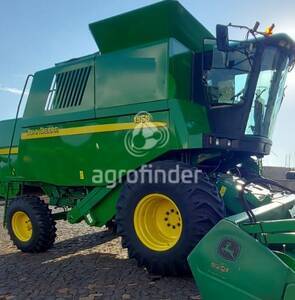 Colheitadeira de grão John Deere 1550 - 15627