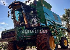 Colheitadeira de grão John Deere 1550 - 16540