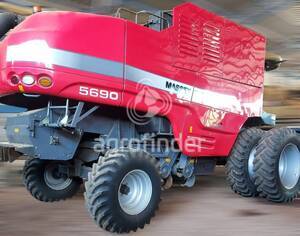 Colheitadeira de grão Massey Ferguson 5690 - 12337