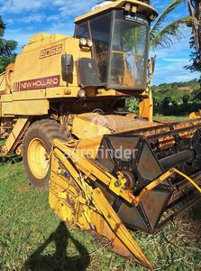 Colheitadeira New Holland 8055 Ano 1989