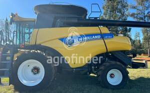 Colheitadeira de grão New Holland CR 7.90 - 15571