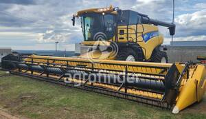 Colheitadeira de grão New Holland CR 9060 - 13983
