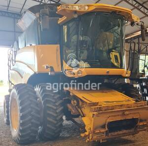Colheitadeira de grão New Holland CR 9060 - 16321