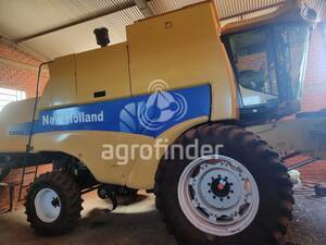 Colheitadeira de grão New Holland CS 660 - 13015