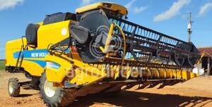 Colheitadeira de grão New Holland TC 5070 - 17101