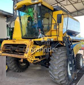 Colheitadeira de grão New Holland TC 5090 - 15491