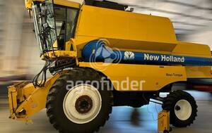 Colheitadeira de grão New Holland TC 5090 - 16607