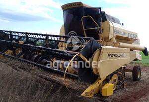 Colheitadeira de grão New Holland TC 57 - 14399