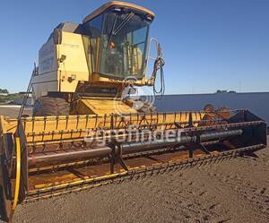 Colheitadeira de grão New Holland TC 57 - 17187