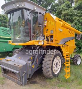Colheitadeira de grão Valtra BC 4500 - 15020