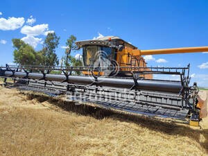 Colheitadeira de grão Valtra BC 7500 - 6124