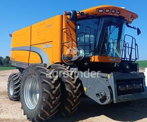 Colheitadeira de grão Valtra BC 8800 - 13985