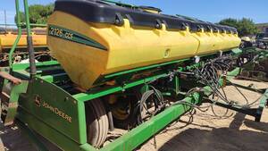 Plantadeira John Deere 2126/24 Ano 2015