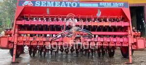 Plantadeira de Inverno Semeato SHM 15/17 - 13491
