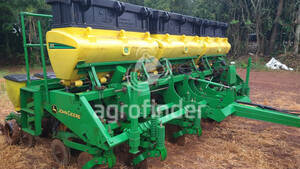 Plantadeira de Verão John Deere 1111 - 10530