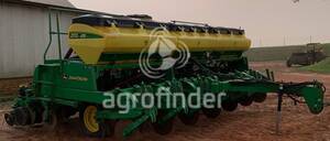 Plantadeira de Verão John Deere 2113 - 14710
