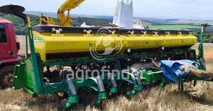 Plantadeira de Verão John Deere 2113 - 17261