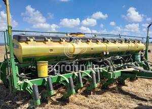 Plantadeira de Verão John Deere 2115 CCS - 15050