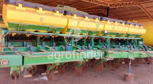 Plantadeira de Verão John Deere 2130 CC - 4982