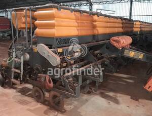 Plantadeira de Verão Valtra HiTech BP 1307 - 16975