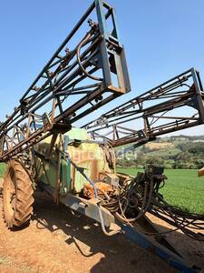 Pulverizador De Arrasto Montana Ranger 2000 Ano 2010