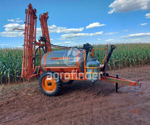 Pulverizador de Arrasto Unifort 2000 L Cross - 1024