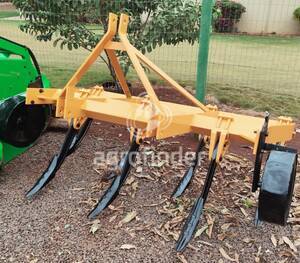 Subsolador Tatu 7 Hastes Ano 2005
