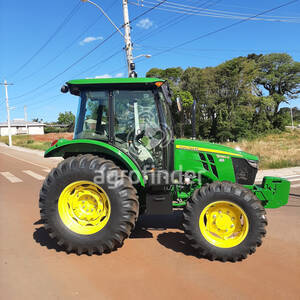 Trator John Deere 5080 E - 9048