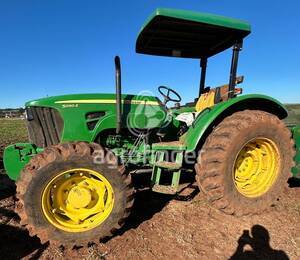 Trator Jonh Deere 5090E Ano 2015
