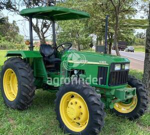 Trator John Deere 5303 - 11551