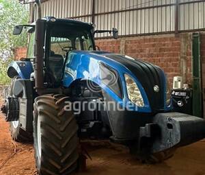 Trator New Holland T8.325 - 14750