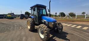Trator New Holland TL75