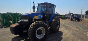 Trator New Holland TM7040