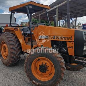 Trator Valmet 880 - 15596