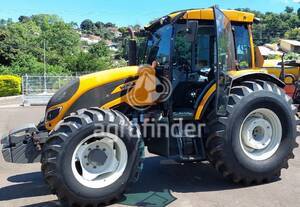 Trator Valtra A114 - 10885