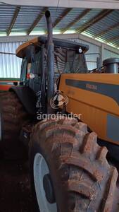 Trator Valtra BH 180 - 17532