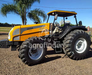 Trator Valtra BM 125i - 8546