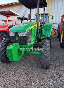 Trator de roda John Deere 5060 E - 8320