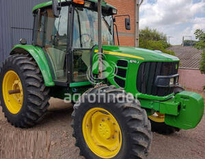 Trator de roda John Deere 6110 J - 3375